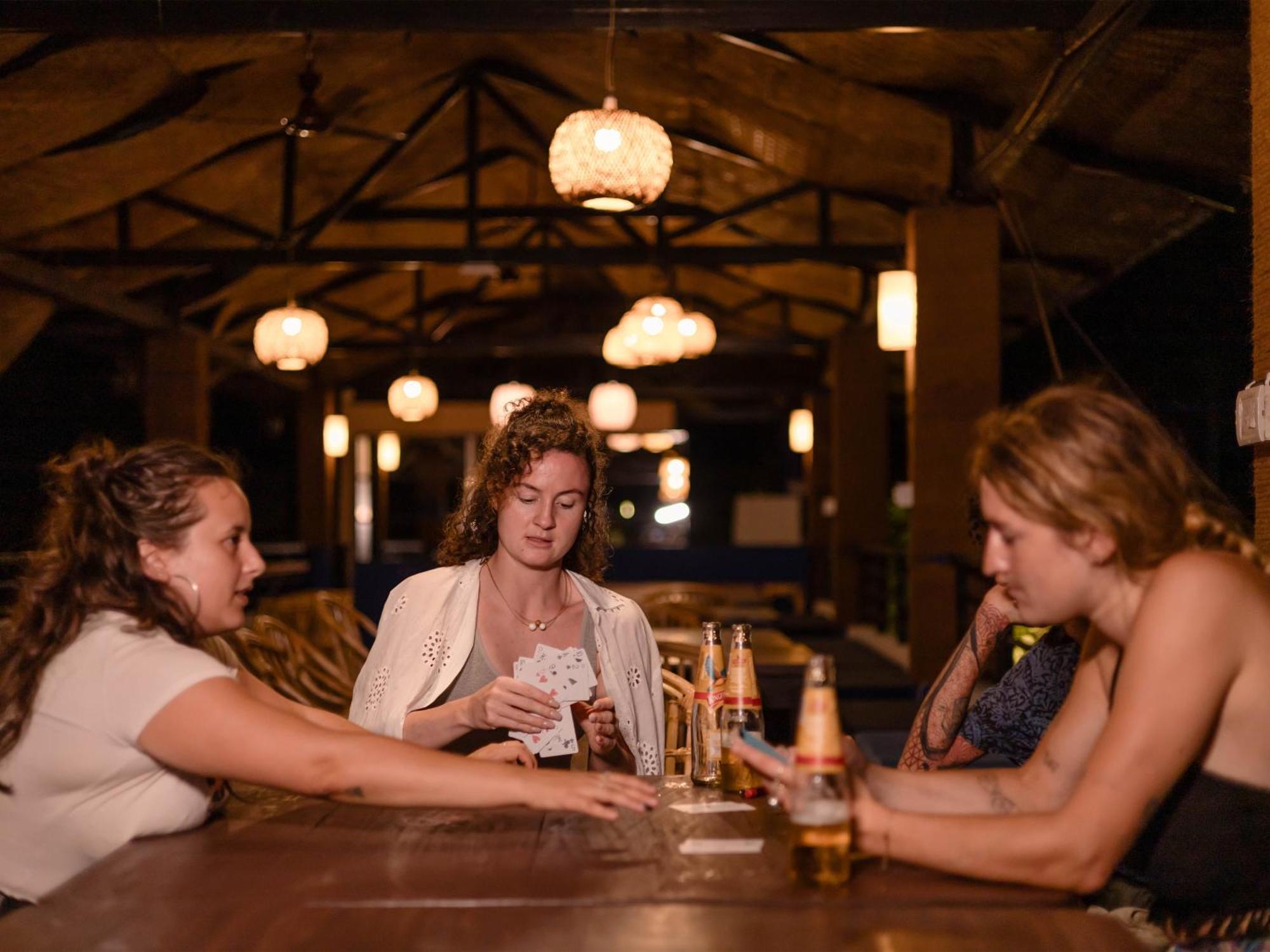 Madpackers Goa Anjuna - Bar Luaran gambar