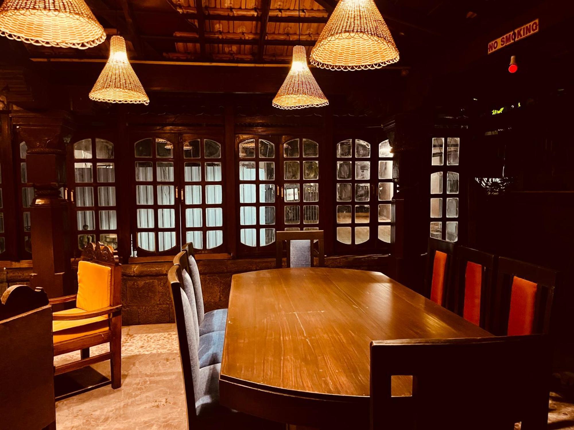 Madpackers Goa Anjuna - Bar Luaran gambar